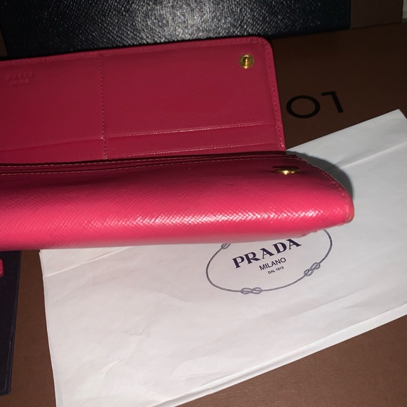 PRADA Saffiano ๐ฏ Authentic pink wallet - Picture 12 of 13